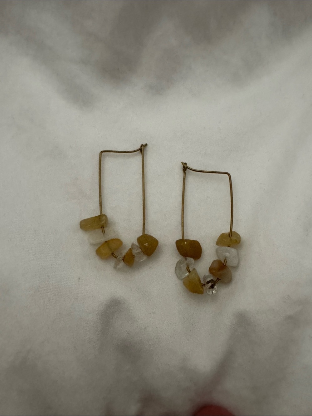 Boho Raw Crystal Chip Hoop Earrings - Brass Wire Geometric Dangles